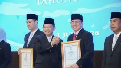 Andrei Angouw Raih Satyalancana Wira Karya, Negara Akui Kemajuan Sektor Kelautan Manado