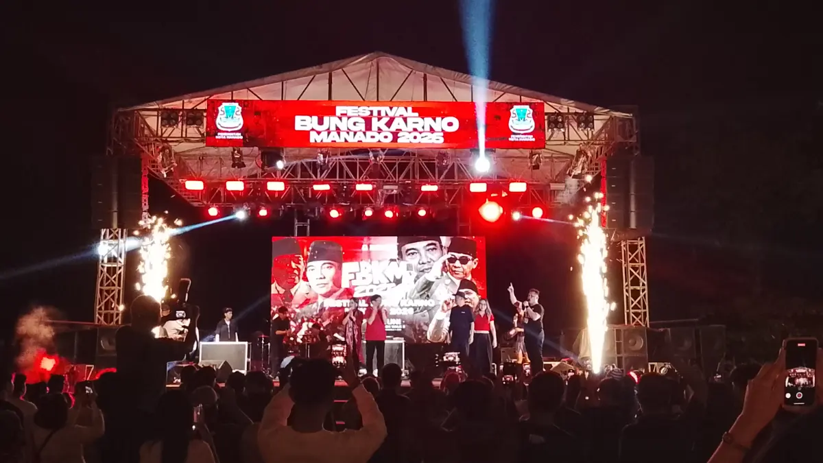 Andrei Angouw dan Richard Sualang Tutup Festival Bung Karno Manado 2026