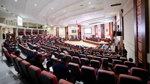Disisipi Catatan Penting, Lima Fraksi DPRD Sulut Setujui Dua Ranperda Lanjut Dibahas