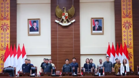 Lewat Paripurna, DPRD dan Pemprov Sulut Setujui Ranperda APBD 2025 Dibahas Tingkat Lanjut