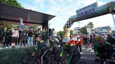 Robby Dondokambey – Vanda Sarundajang Kompak Semarakkan Fun Bike HUT ke-68 Kodam XIII/Merdeka