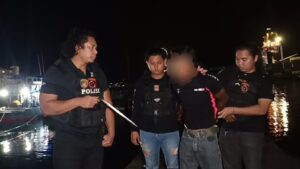 Panik Saat Polisi Datang, Pembawa Sajam Diciduk Tim Tarsius Polres Bitung dalam Patroli Tengah Malam
