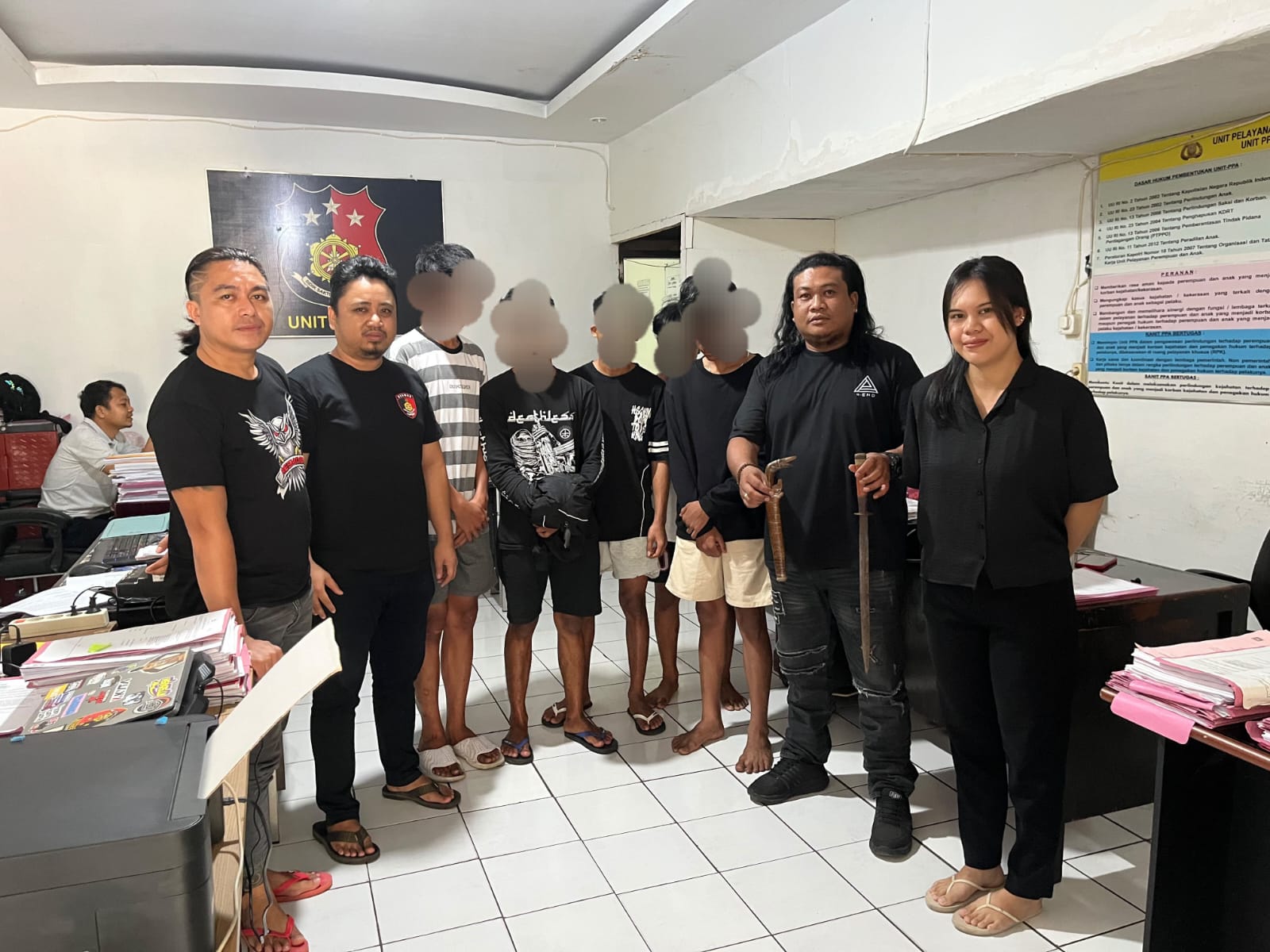Brutal! Bocah 13 Tahun Dibacok dan Dianiaya Beramai-ramai, Empat Terduga Pelaku Dibekuk Resmob Polres Bitung