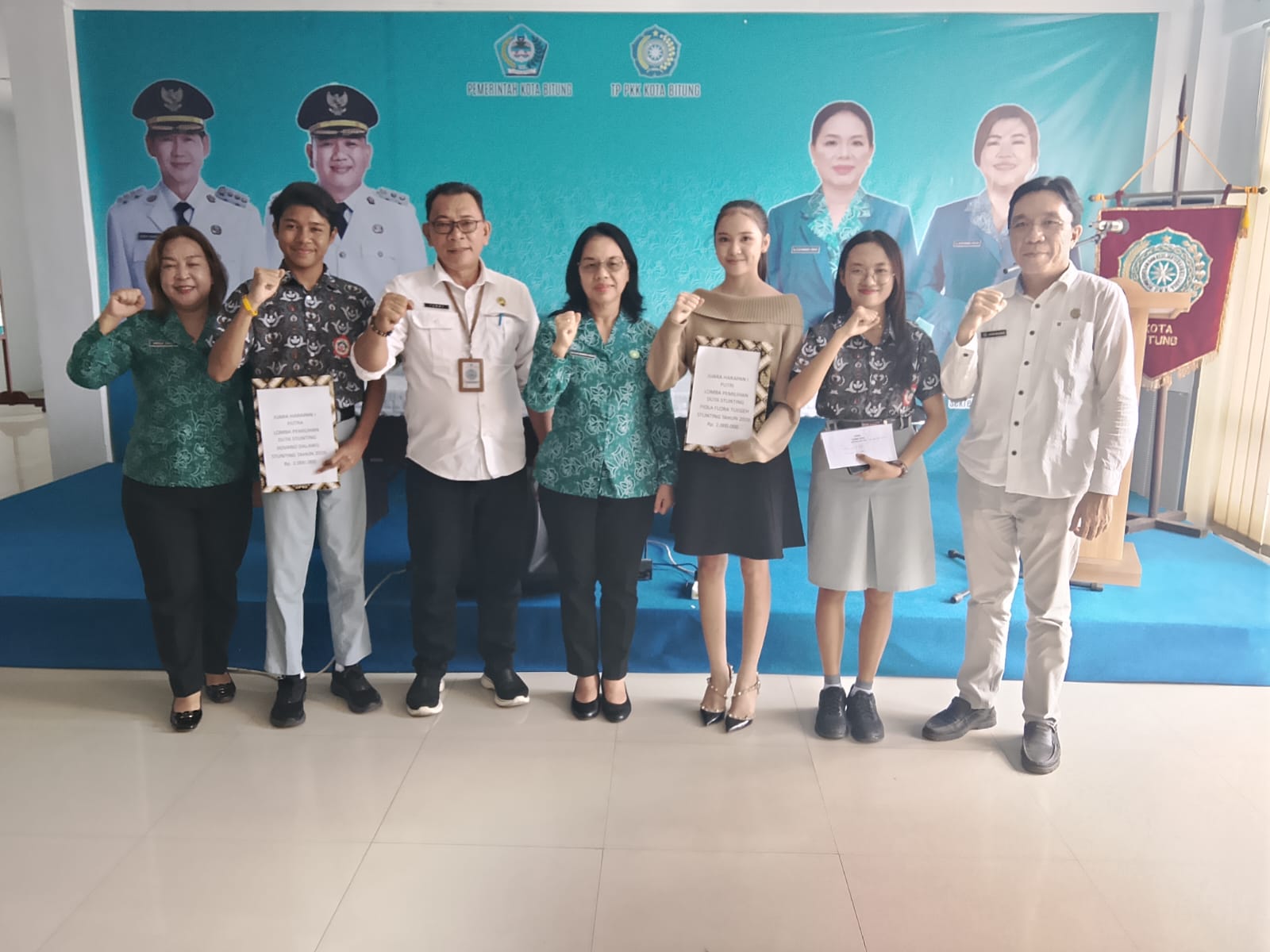 Ellen Honandar Sondakh Serahkan Hadiah Juara Provinsi, Bukti Komitmen TP PKK Cetak Generasi Berprestasi