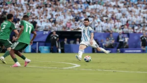 Lionel Messi Cetak Hat-trick ke Gawang Aljazair, Samai Rekor Gol Miroslav Klose di Piala Dunia