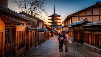 Biaya visa Jepang resmi melonjak hingga lima kali lipat mulai Juli 2026 mendatang (Photo by Sorasak on Unsplash)