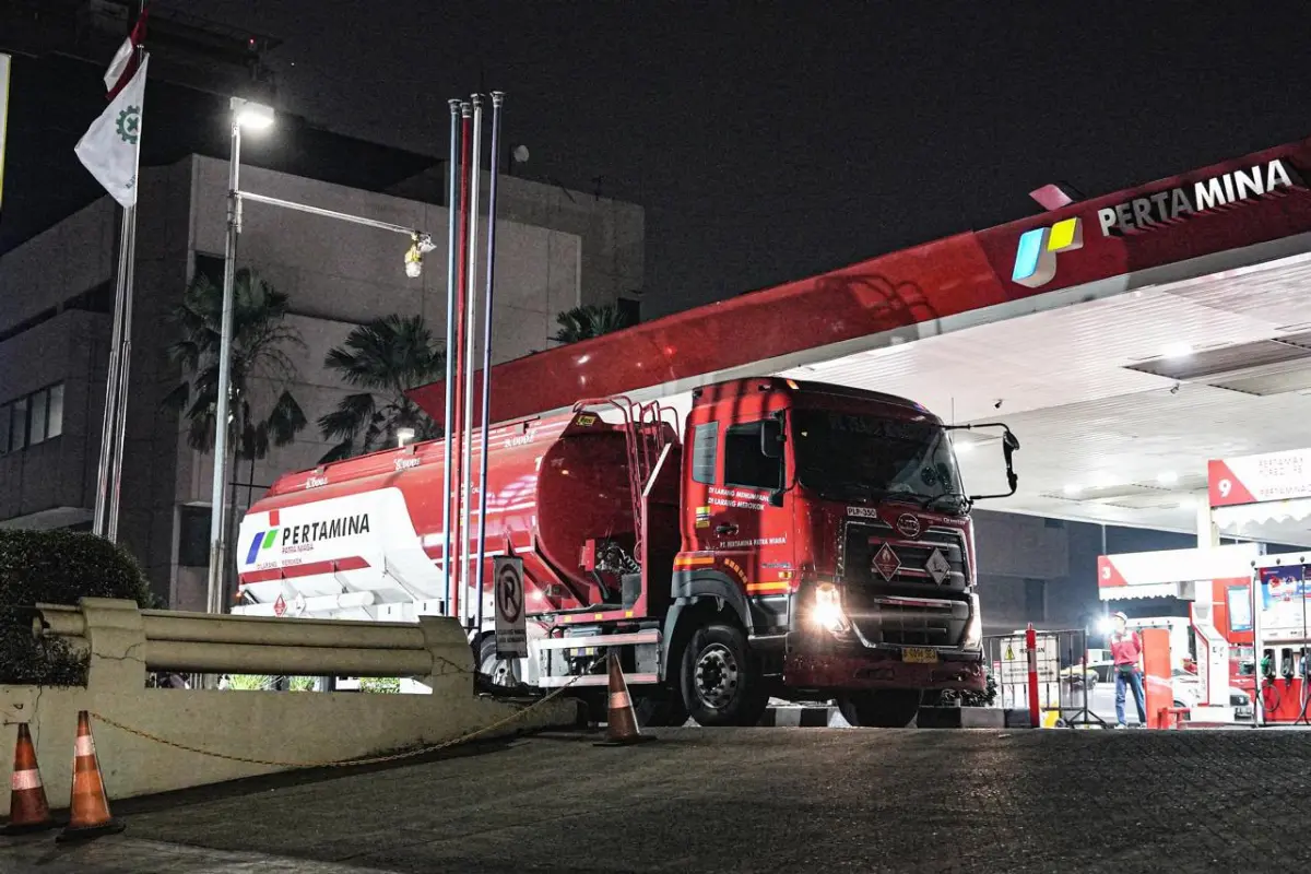Pertamina Tegaskan Antrean BBM Bukan Karena Stok Habis