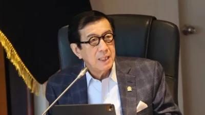 Prof Yasonna H Laoly anggota DPR RI Fraksi PDI Perjuangan berbicara di forum resmi soal darurat judi online dan pinjol ilegal Indonesia.