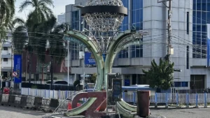 Di jantung Kota Manado, Tugu Zero Point berdiri sebagai penanda awal setiap perjalanan. Sebuah titik yang menghubungkan masa lalu, hari ini, dan harapan untuk esok.