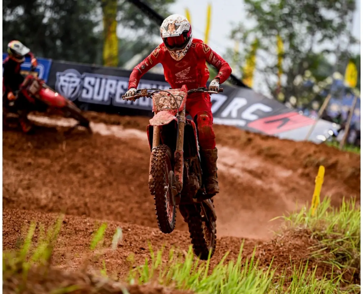 Valrossi Raih Podium Perdana Kejurnas MX2 2026 di Bekasi