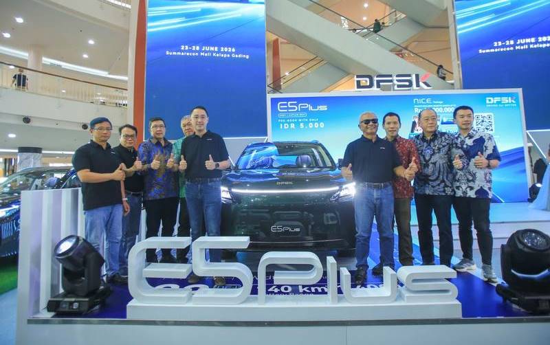 DFSK membuka program prapemesanan untuk kendaraan listrik hibrida plug-in pertamanya di Indonesia, E5 Plus, dalam sebuah acara di Jakarta pada 23 Juni 2026. (Sumber foto: DFSK Indonesia)