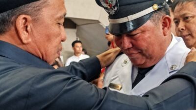 Dengan Wajah Tertunduk, Audy Wungkar Sah Dilantik Sebagai Hukum Tua Desa Wolaang