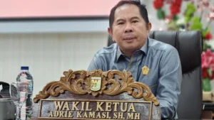 Adrie Kamasi Ajak 128 Hukum Tua Jaga Martabat Sebagai Pemimpin Pilihan Masyarakat