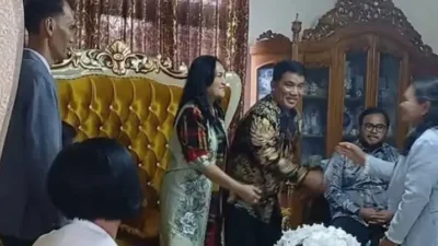 Pengucapan Syukur Minahasa, Gubernur Yulius Selvanus Kunjungi Desa Wolaang