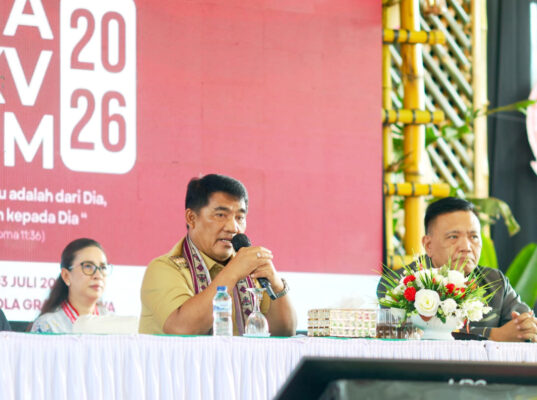 Berikut Pesan Penting Gubernur Yulius Selvanus Kepada Peserta Sidang Raya KGPM 1 Berikut Pesan Penting Gubernur Yulius Selvanus Kepada Peserta Sidang Raya KGPM