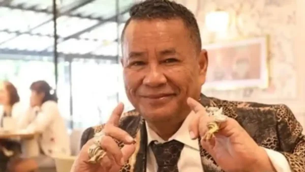 Gara-gara Saraf Kejepit, Hotman Paris Pilih Mundur Jadi Kuasa Hukum Febrie Adriansyah