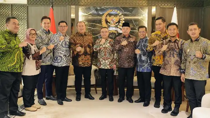 Sekjen Apkasi Joune Ganda Temui Pimpinan DPR RI Bahas Isu Efisiensi