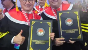 Putra Minahasa Utara Zefanya Jocom Raih Gelar Doktor Bersama Bupati Joune Ganda, Jadi Inspirasi Generasi Muda