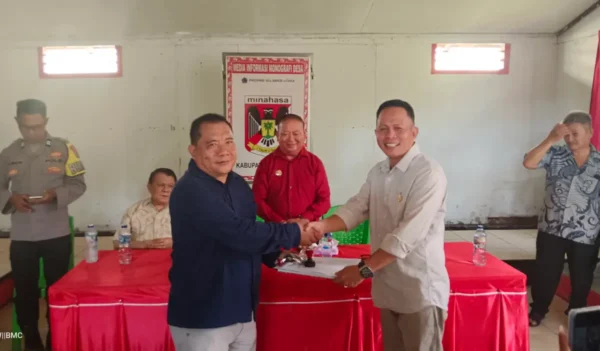 Nicolaus Tangapo Resmi Gantikan Hengky Pimpin Pineleng Dua, Musyawarah dan Mapalus Jadi Wejangan 1 Nicolaus Tangapo Resmi Gantikan Hengky Pimpin Pineleng Dua, Musyawarah dan Mapalus Jadi Wejangan