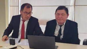 Inspiratif! Steven Kowaas, Penyandang Tunanetra Lulus S2 Ilmu Pemerintahan Unsrat dengan Predikat Cum Laude