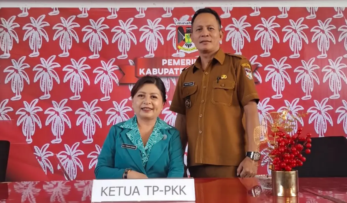 Dampingi Hukum Tua Nicolaus Tangapo, Ny Sherly Siap Jadi Motor Kesejahteraan Keluarga Pineleng Dua