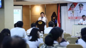 Andrei Angouw Tekankan Akurasi Data Warga, Lurah Diminta Kuasai Pelayanan Pencatatan Sipil Berbasis Digital