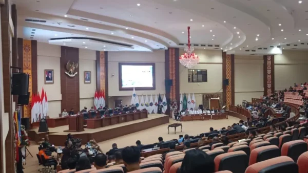 Fraksi DPRD Setujui Ranperda Pertanggungjawaban APBD Sulut 2025, Banggar Sisipkan Catatan, Gubernur Beri Apresiasi 8 Fraksi DPRD Setujui Ranperda Pertanggungjawaban APBD Sulut 2025, Banggar Sisipkan Catatan, Gubernur Beri Apresiasi