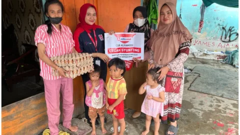 Dukung Gizi Anak di 26 Kota, Alfamidi Salurkan Lebih dari 160 Ribu Butir Telur