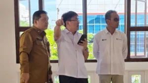 Andrei Angouw Hadiri Pasar Murah BI di Pasar 45, Sekaligus Tinjau Trotoar dan Drainase