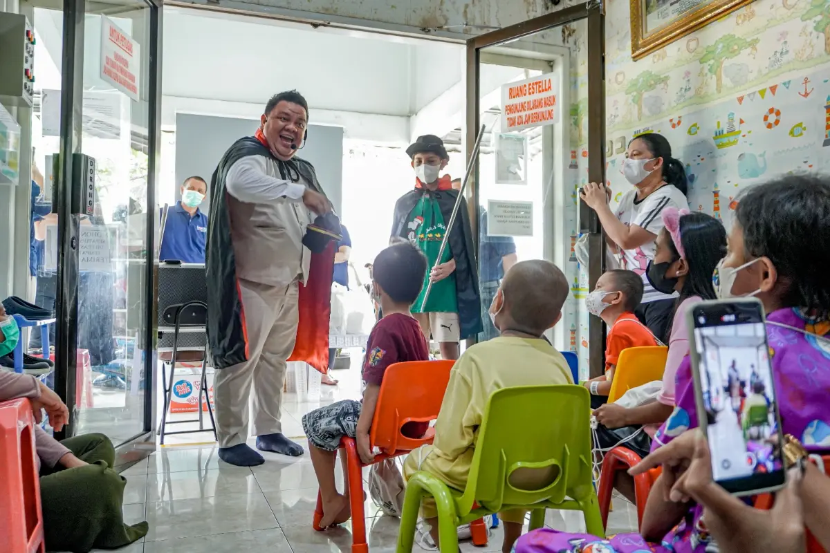 Luwansa Hotel Manado Rayakan Hari Anak Nasional dengan Berbagi untuk Anak Pejuang Kanker