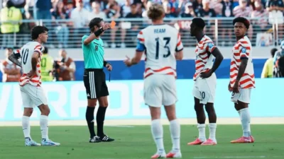 Folarin Balogun, penyerang timnas Amerika Serikat, tetap diizinkan tampil di babak 16 besar Piala Dunia FIFA 2026 setelah FIFA menangguhkan skorsingnya.