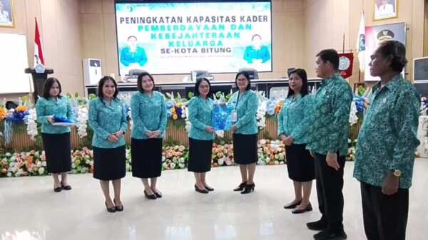 Ellen Honandar Sondakh: Kader PKK Adalah Garda Terdepan, Bitung Harus Kembali Jadi Juara Sulut 1 Ellen Honandar Sondakh: Kader PKK Adalah Garda Terdepan, Bitung Harus Kembali Jadi Juara Sulut