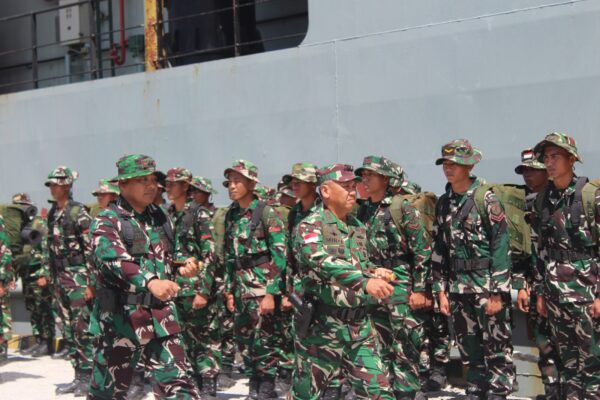 Dandim 1310/Bitung Dipercaya Jadi Danup, Pangdam XIII/Merdeka Lepas Pasukan Karya Bakti Skala Besar Bangun Perbatasan NKRI 1 Dandim 1310/Bitung Dipercaya Jadi Danup, Pangdam XIII/Merdeka Lepas Pasukan Karya Bakti Skala Besar Bangun Perbatasan NKRI