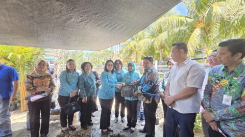 Ratusan Warga Girian Antusias Ikuti Pelatihan Kompos, Ellen Honandar Sondakh Dorong Sampah Jadi Bernilai Ekonomi
