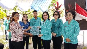Soliditas dan Aksi Nyata! Ellen Honandar Sondakh Pimpin Gerakan Ubah Sampah Jadi Berkah, PKK Ranowulu Tegaskan Loyalitas