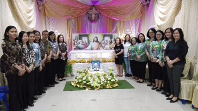 Ellen Honandar Sondakh Sampaikan Duka Mendalam, Hadir Langsung di Rumah Duka Pengurus TP PKK Bitung