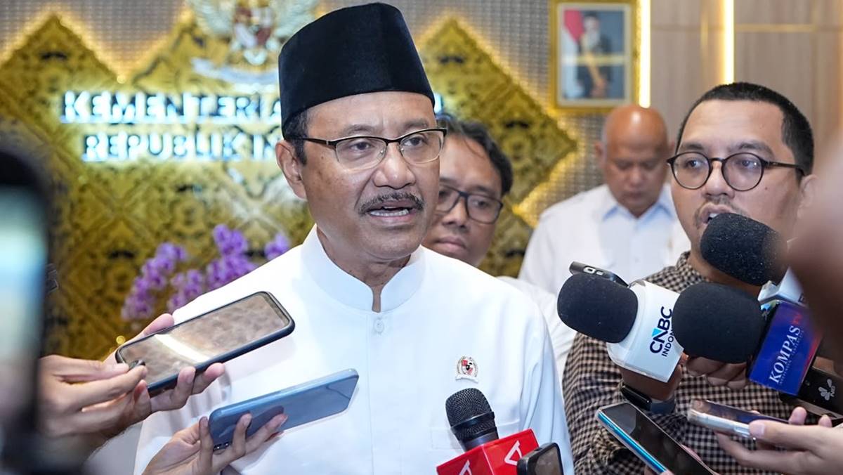 Menteri Sosial Saifullah Yusuf saat menyampaikan jadwal penyaluran Bansos PKH dan bantuan sembako Triwulan III mulai 20 Juli 2026.