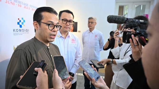 Wakil Menteri Komunikasi dan Digital Nezar Patria membahas Konvensi Humas Indonesia 2026 dan tantangan AI bagi profesi humas.