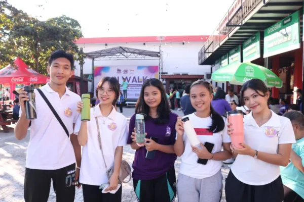 Dies Natalis ke-19 IAKN Manado, Jalan Sehat Gaungkan Kampus Hijau dan Kebersamaan