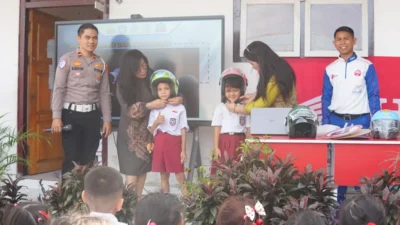 Edukasi Keselamatan Berkendara Sejak Dini, PT DAW Hadir di SD Negeri 44 Manado
