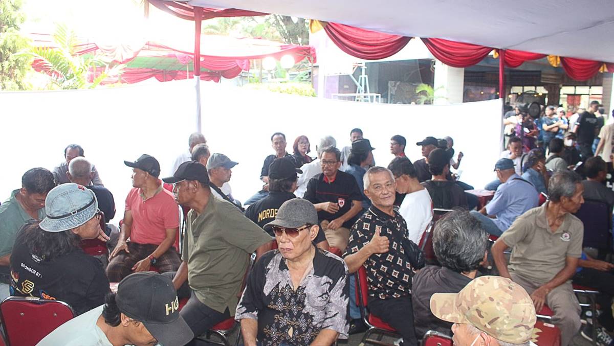 Suasana ramai pertandingan PORSENI perdana Pengprov MAESA DKI Jakarta yang diikuti ratusan peserta dari berbagai daerah.
