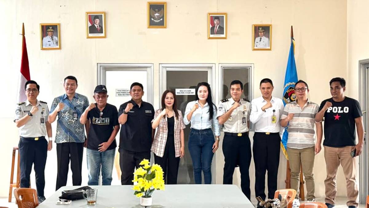 Pengurus PWI Sulut dan jajaran Kantor Imigrasi Manado dalam pertemuan audiensi bersama.