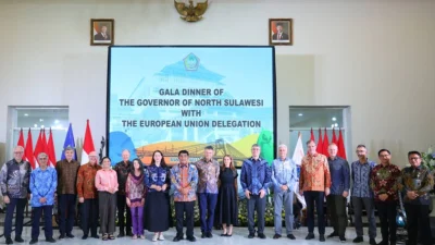 Gubernur Yulius Selvanus foto bersama para duta besar Eropa di Wisma Negara Bumi Beringin Manado