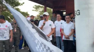 Buka Jalan Sehat HUT ke-81 RI, Joune Ganda Ajak Masyarakat Maknai Kemerdekaan dengan Semangat Kebersamaan