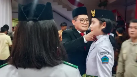 Joune Ganda Titip Merah Putih kepada Paskibraka Minut: Lanjutkan Perjuangan, Tegakkan Persatuan
