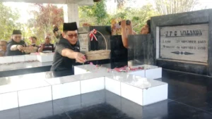 Joune Ganda Ziarah, Pimpin Taptu di Makam Maria Walanda Maramis, dan Lepas Pawai Obor