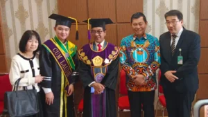 Momen Istimewa Wisuda Unsrat: Dirut RSUP Kandou Hadir Sebagai Undangan Sekaligus Orang Tua Wisudawan