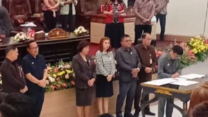 Wali Kota Manado Andrei Angouw Hadiri Rapat Paripurna DPRD, KUA-PPAS Perubahan APBD 2026 Ditandatangani