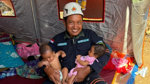 Di Tengah Trauma Gempa M7,7, SAR Hidayatullah Dampingi Penyintas di Nagekeo