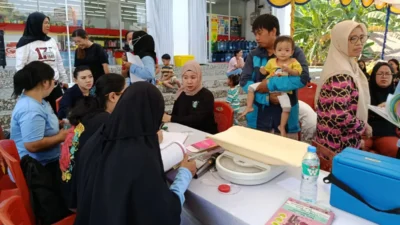 Kolaborasi Alfamart dan Sweety Dukung Sahabat Posyandu Sasar 8.400 Keluarga